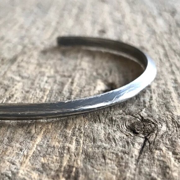 Oxidized Sterling Silver Pyramid Triangle Open Cuff Bangle Bracelet 3mm Wide - Picture 4 of 7
